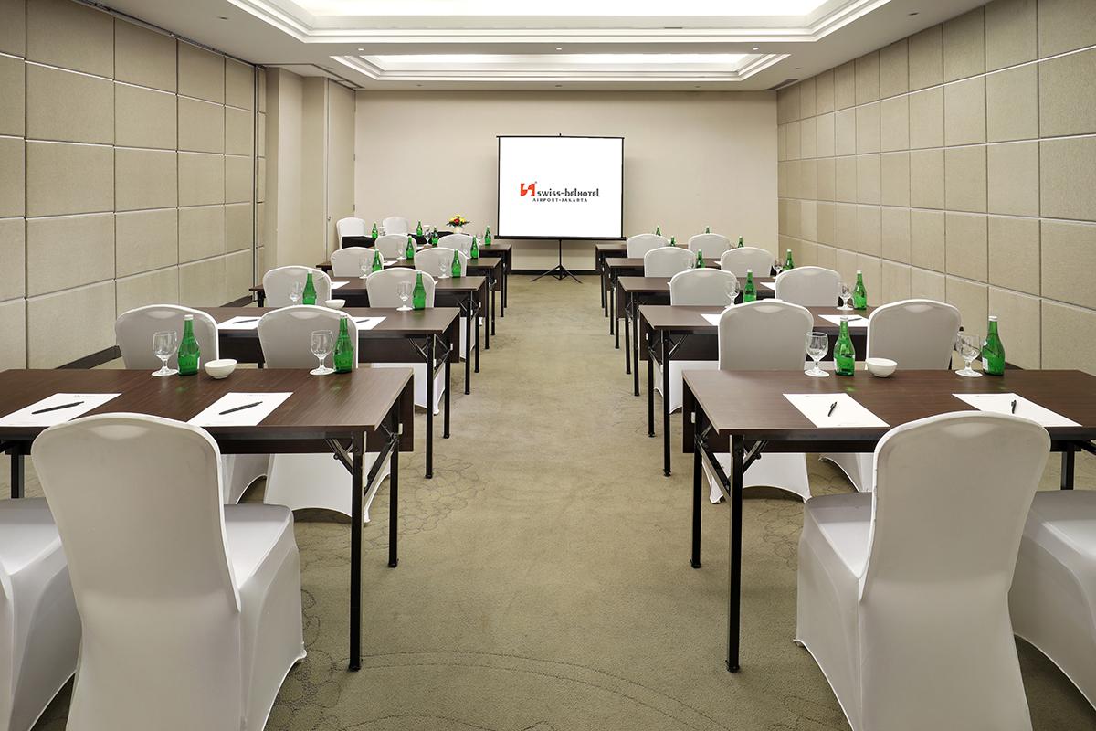 Swiss-belhotel Airport Jakarta Hotel